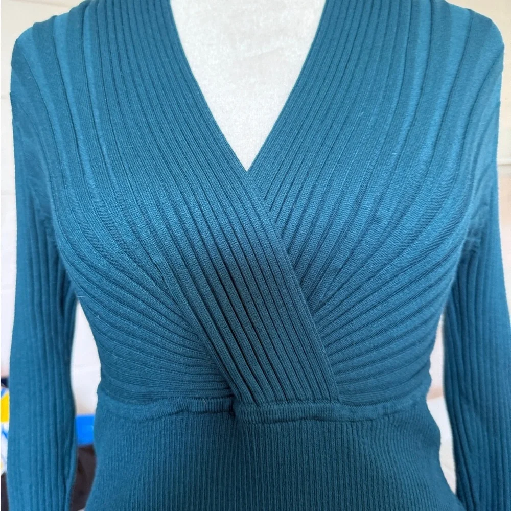 INC International Concepts Teal V-Neck Knit Women's Top Size Medium - Picture 6 of 6